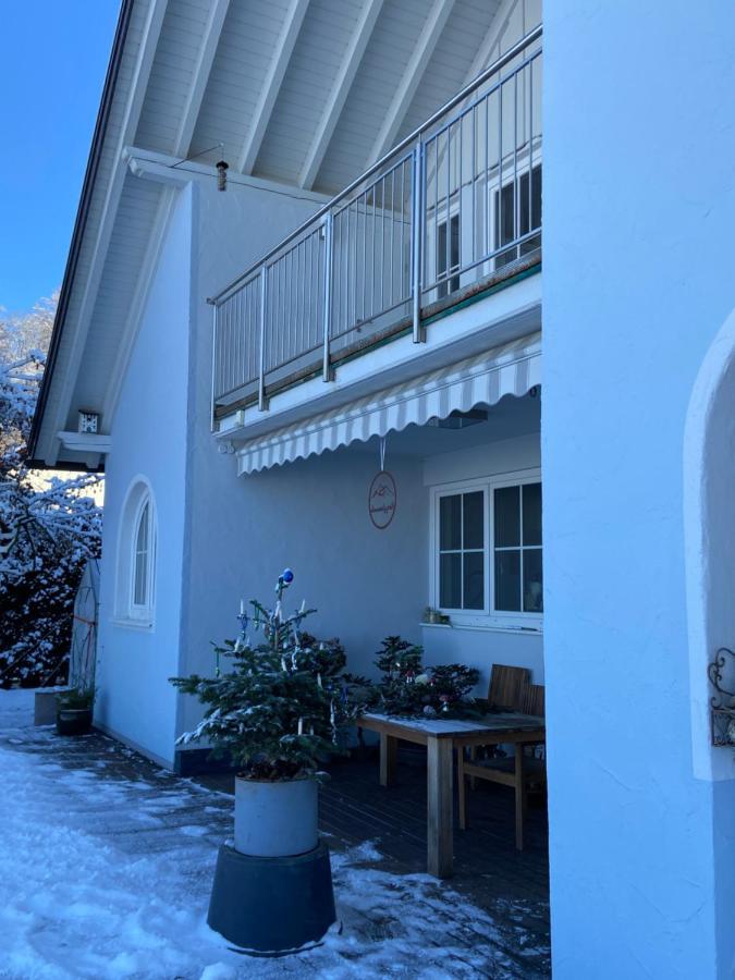 Homestay Blaue Haus - Ein Sommertraum Und Ein Wintermaerchen *