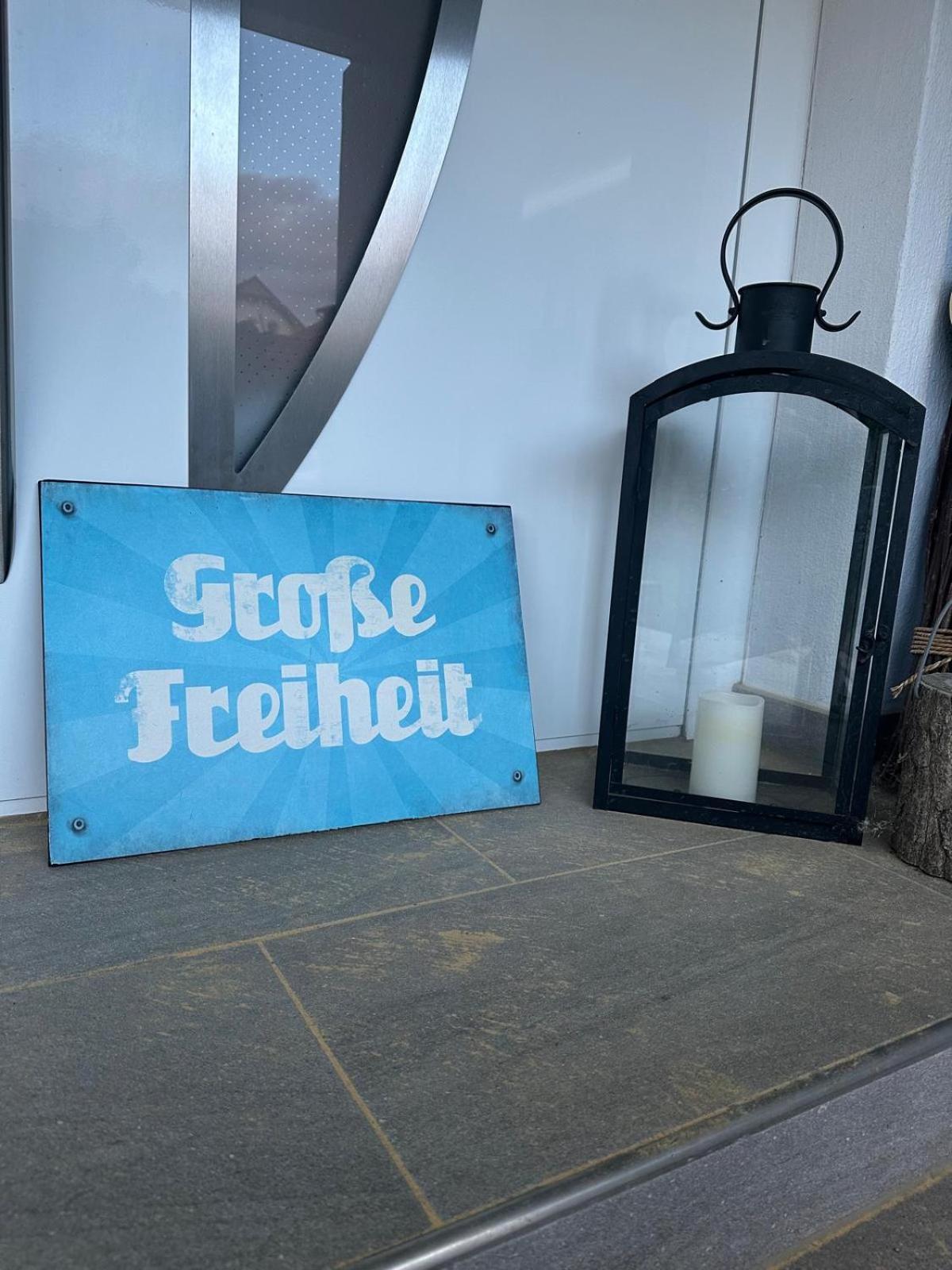 Homestay Blaue Haus - Ein Sommertraum Und Ein Wintermaerchen *